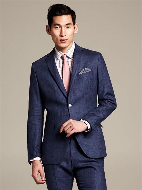 men's navy linen suit.